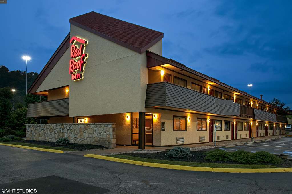 Red Roof Inn Fairmont Kültér fotó