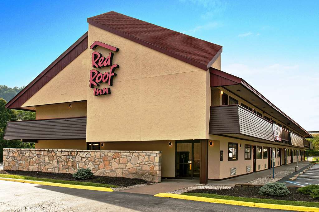 Red Roof Inn Fairmont Kültér fotó
